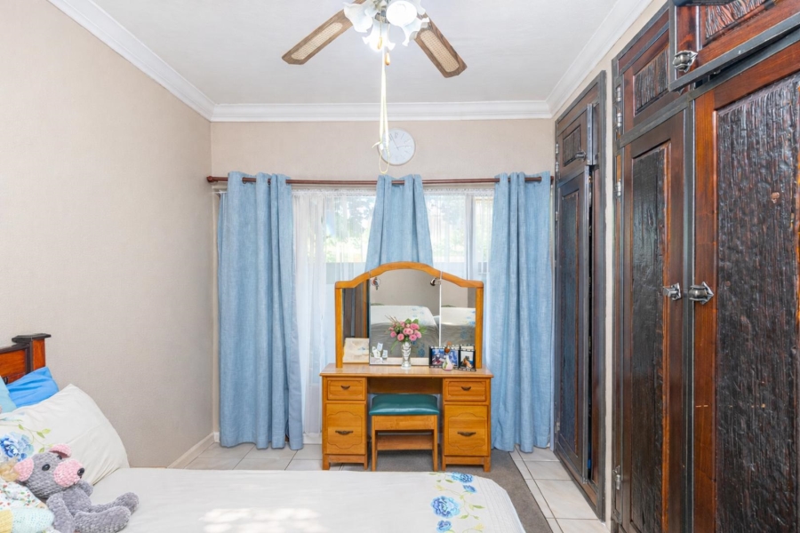 To Let 5 Bedroom Property for Rent in Melodie North West